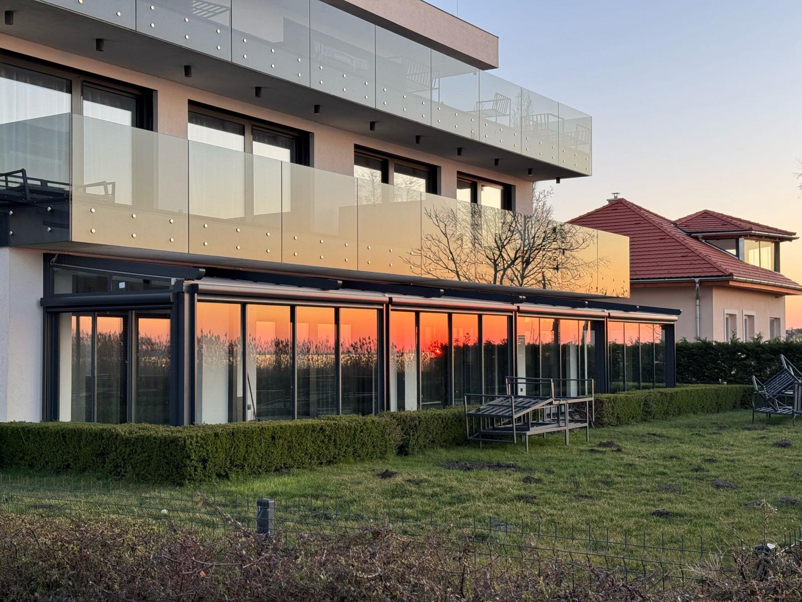 High Standards Bioclimatic Pergolas